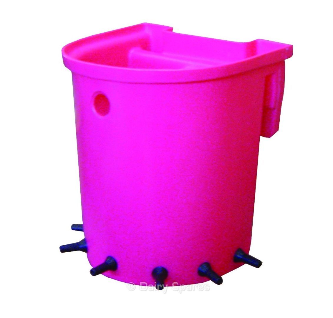 Milk Bar™ 7 Lamb/Kid Feeder Black Teats – MB16 MB16
