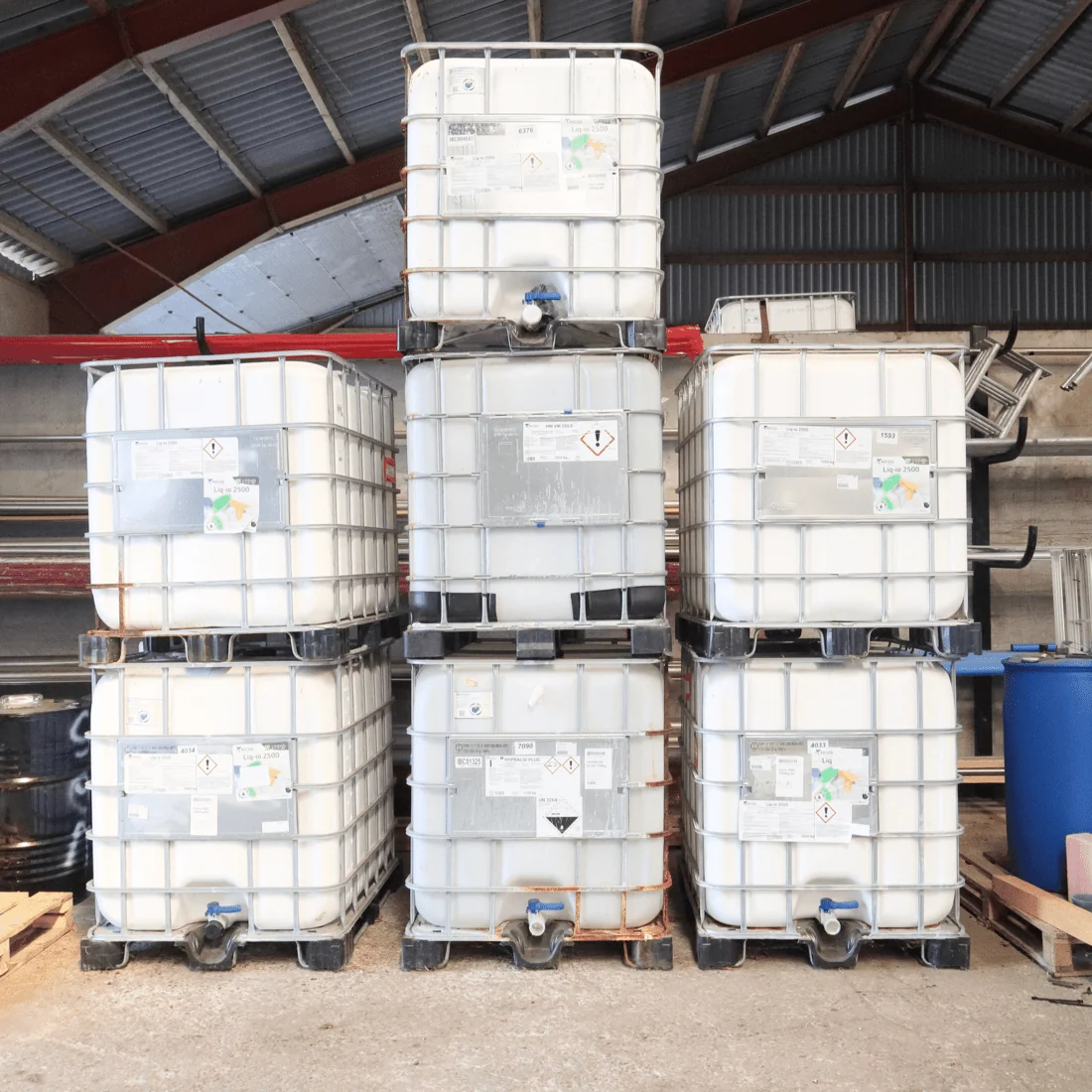 Used pallet tank