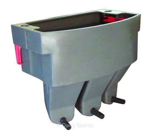 Milk Bar™ 3 Compartment Calf Feeder c/w Ezi-Lock Hooks – MB29 MB29