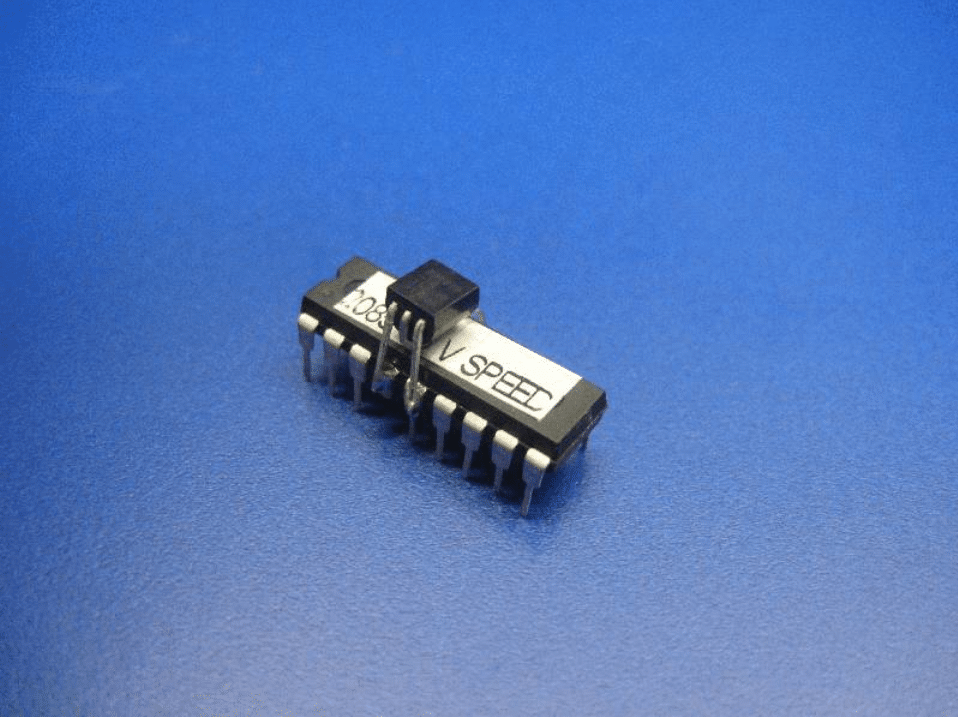 Programmed Microcontroller 18way – 0.3″ Pitch – 2086_v.5 (V.Speed) incl DS1810-10+ DS1810-10
