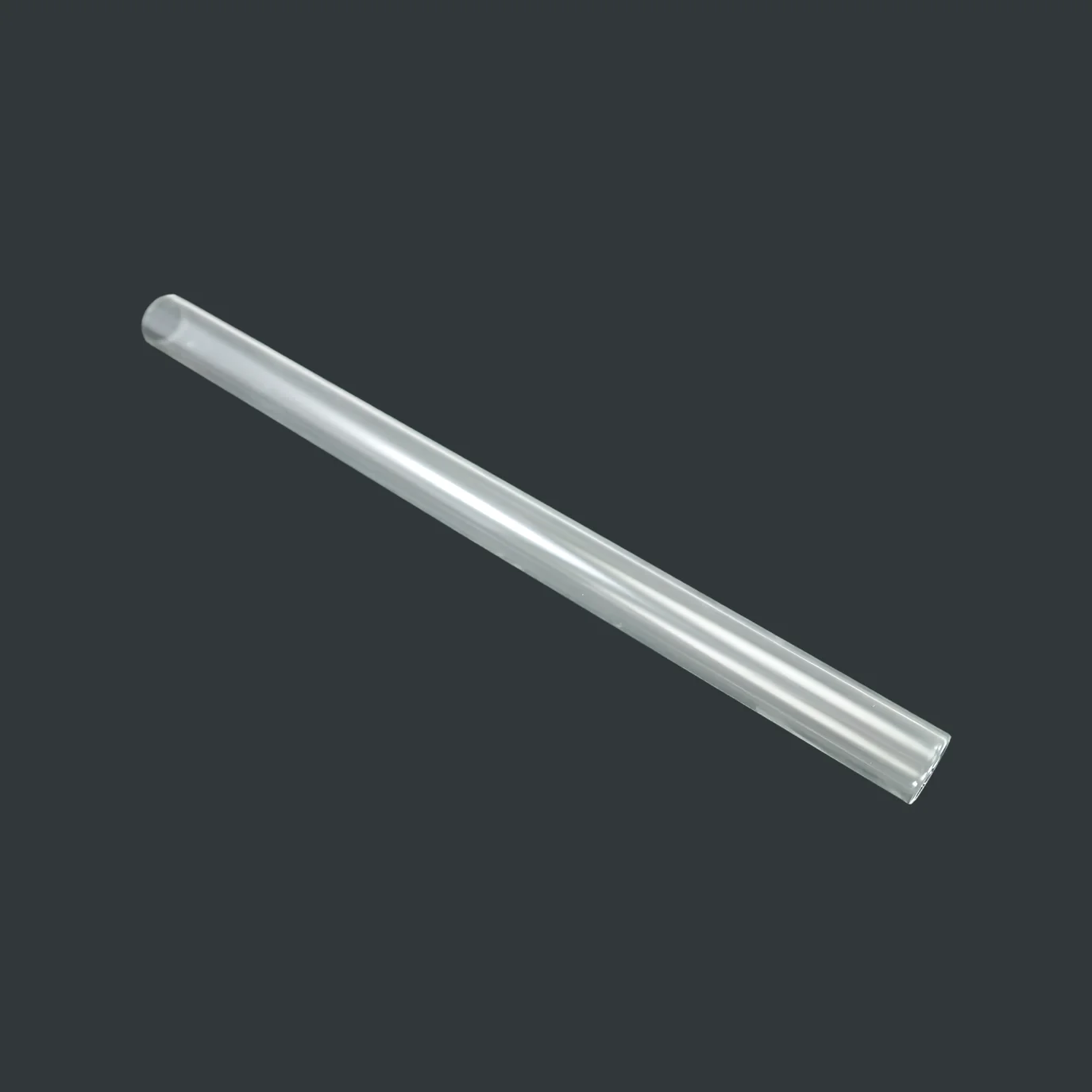 Glass tube between milk glass / pump