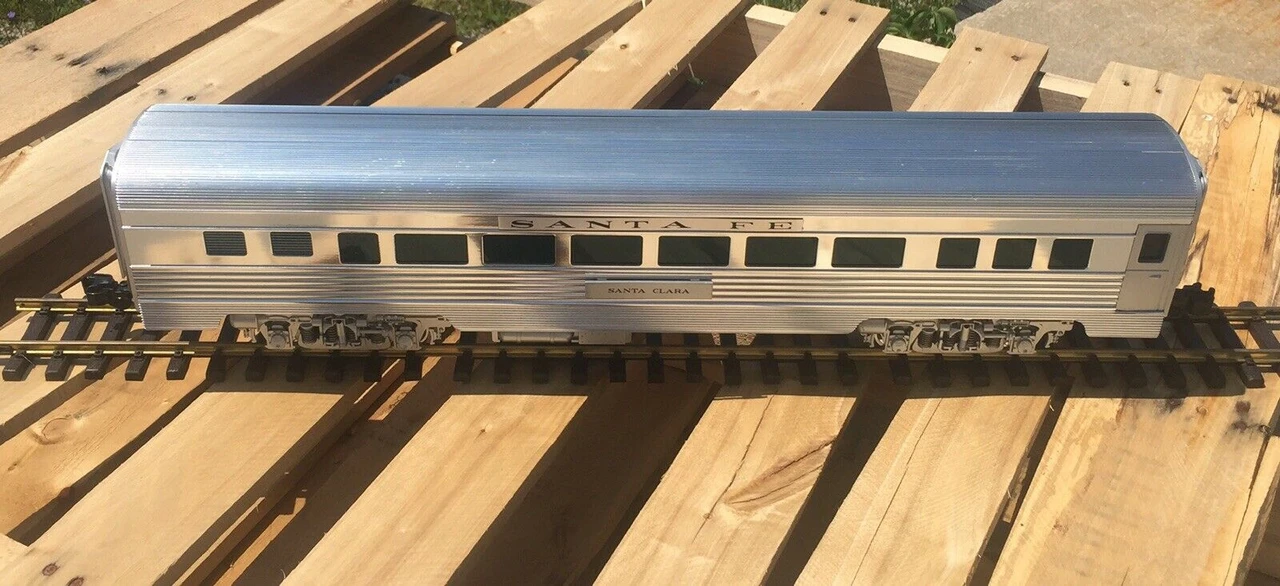 Sold! Santa Fe 3 car set Streamline Passenger Cars - G scale - Aristocraft 816-449-1314