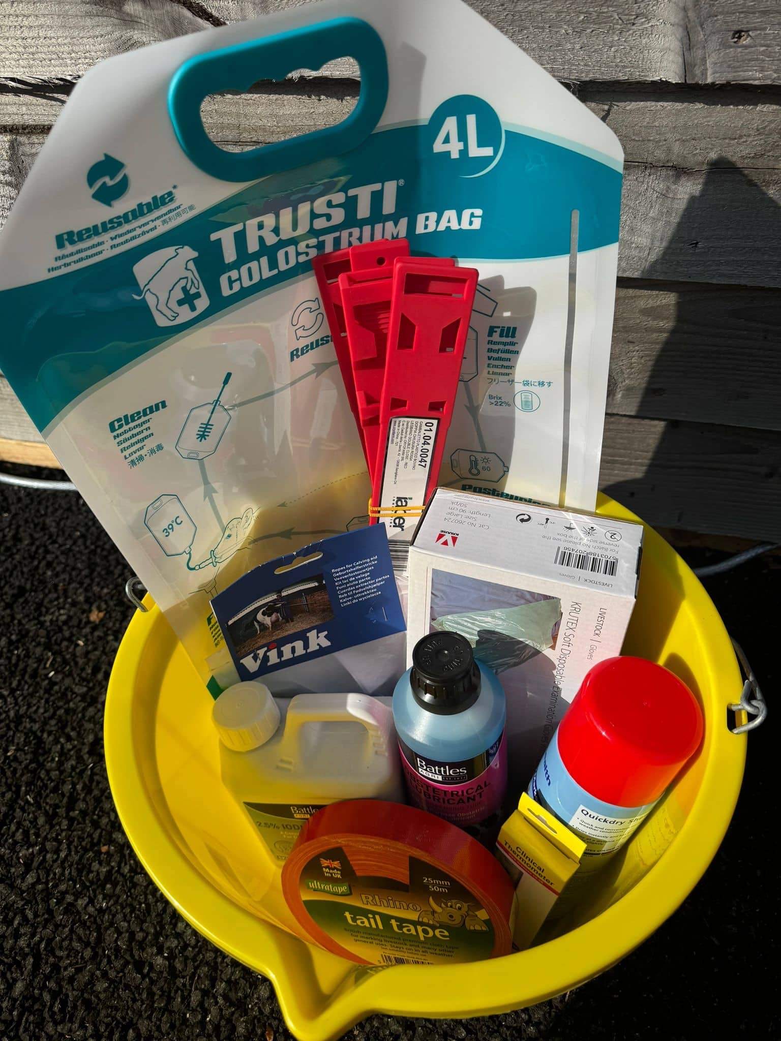 Calving Essential Bucket