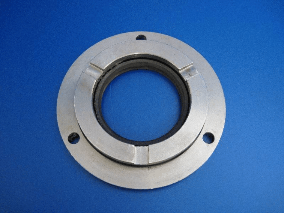 DMS8 Vacuum Pump Bearing Retainer Plate Incl. Seal and O-Ring