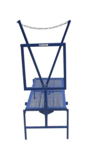 Milk / Fitting Stand for Horned Goats and Sheep - Free Shipping
