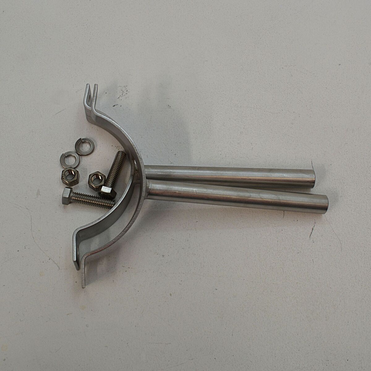 Stainless Steel Double Pipe Bracket 101.6 ID Tube Arm 8803-4470-105