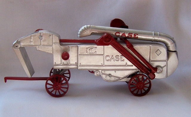 Case Cast Aluminum Threshing Machine 1/25 scale New 816-449-1314