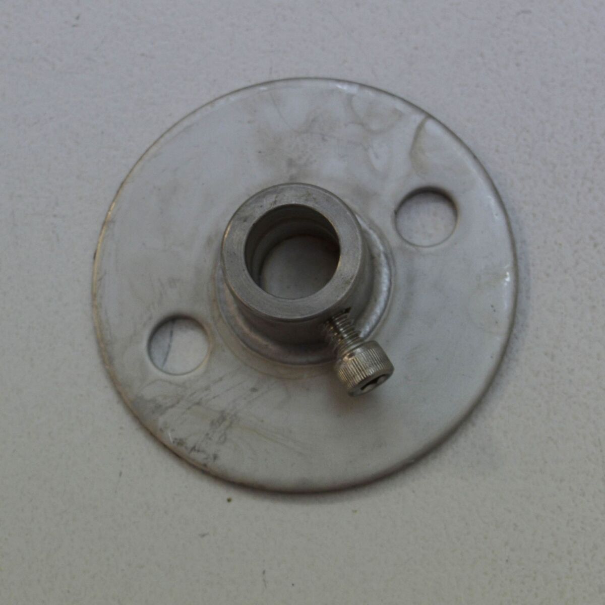 Flanged Bracket With Fastener 8803-8660-020