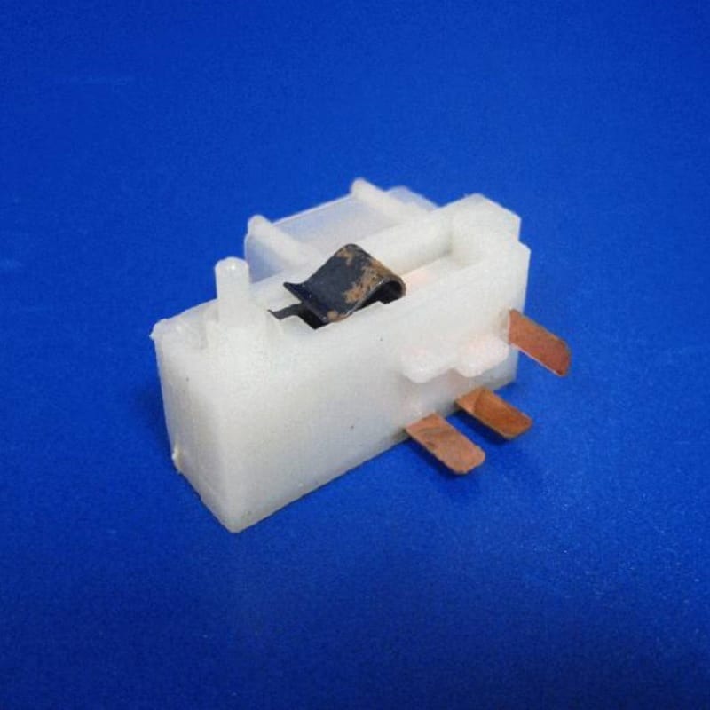 Dairymaster Feeder Motor Park Switch (Lucas)
