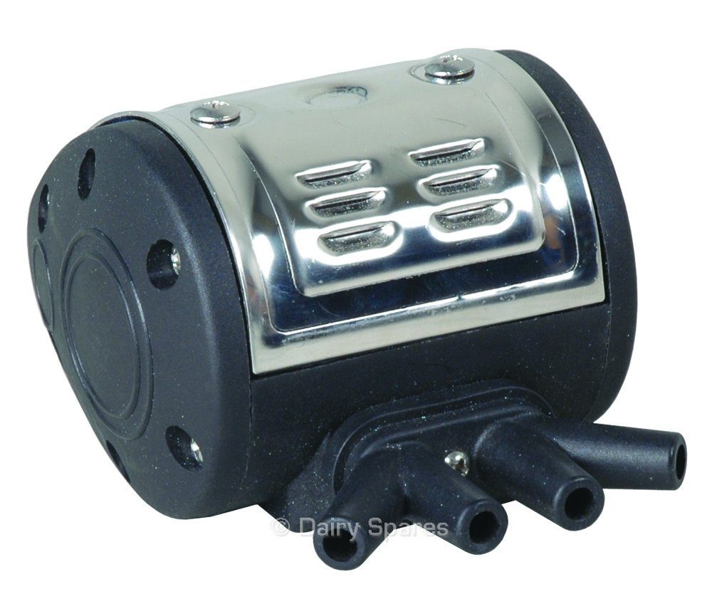 Greenoak P90 Pulsator 4 Ports Drives 2 Clusters Suitable for Sheep/Goats – 9154
