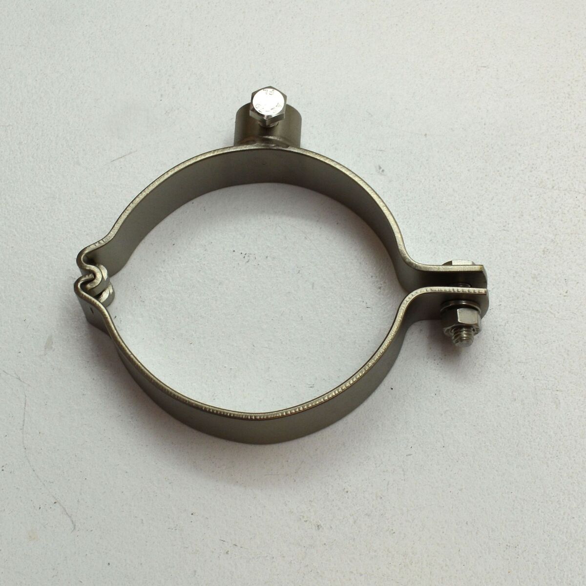 Stainless Steel Pipe Bracket 101.6 ID Tube 16 L Boss 8803-4330-102