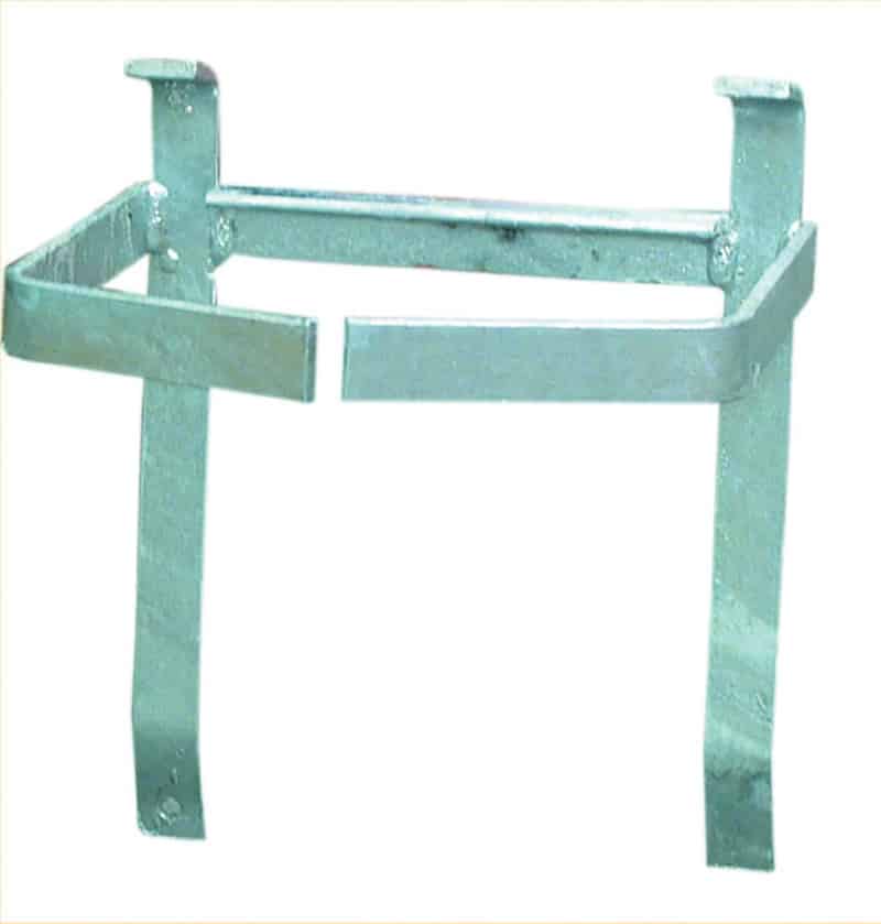 Double calf bucket bracket