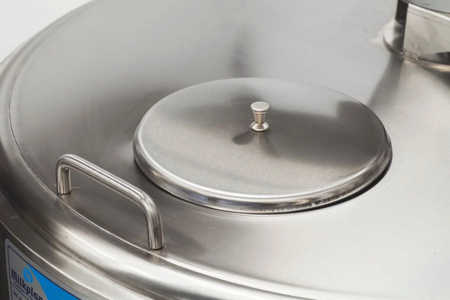 Solid Lid Cover 8.125 inch O.D. for Milk Plan Cooling tanks